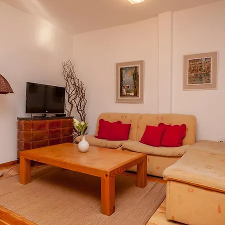 Old Town Experience * Bol