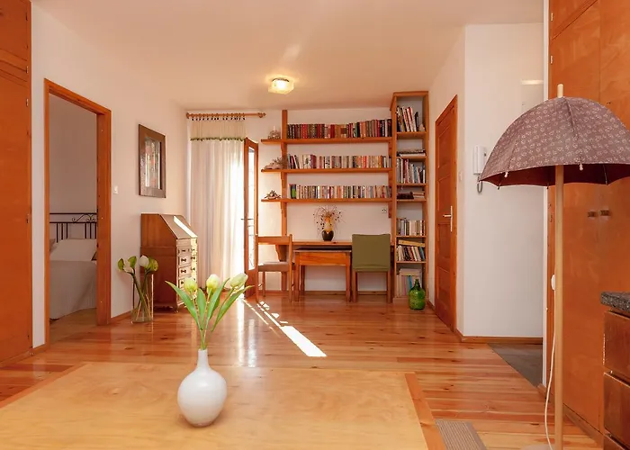 Old Town Experience *