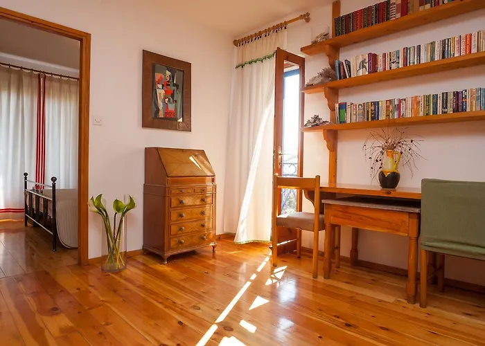 Old Town Experience *