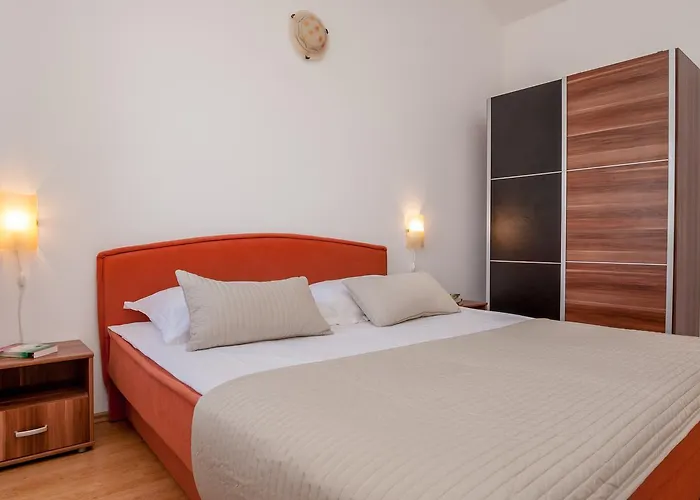 Old Town Experience *